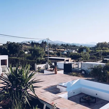 Kiri Escapes 아파트 알하우린엘그란데